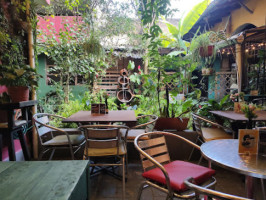 CafÉ Buenaventura inside