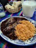 El Ranchito food