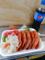 Tacos Rojos Camacho Nuncio food