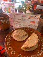 Gorditas Los Portales food