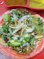 Taqueria El Pariente food