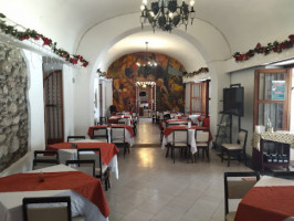 Café Parroquia inside