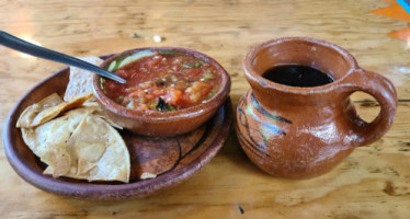 Los Colorines De Cuernavaca food
