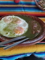 La Bodega De Los Almuerzos inside