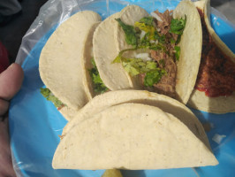 La Esquinita: Tacos Y Tortas food