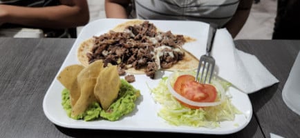 El Imposible Tacos Rigo's food