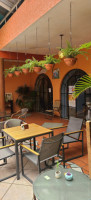 Café Casa Vieja Y Desayuno inside