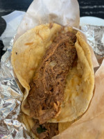 Tacos Aarón food