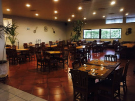 Yaca Restaurante inside