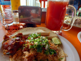 Carnitas Lauro food