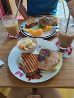 El Sofa Cafe food
