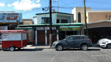 Tacos Don Luis inside