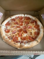 Mozzarella Pizza Mva. Hipodromo food
