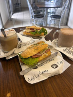 Café La Cabaña food