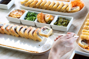 Sushi Factory Galerias food
