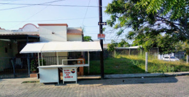 Tacos El Viejón outside