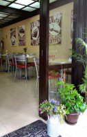 Arniboli Café inside
