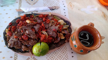 Antojitos Mexicanos La Esquinita food
