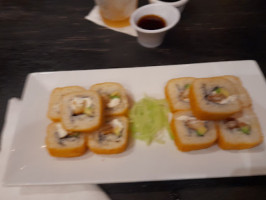 Kenshi Sushi Pensiones inside