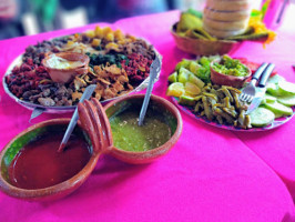 Cabaña Las Cazuelas food