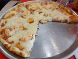 Pizza Peppino's food