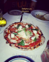 Calabria Pizza Y Pasta food