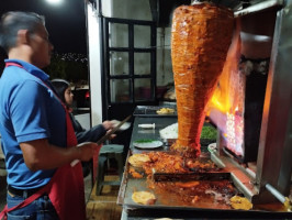 Taquería Los Primos Juriquilla food