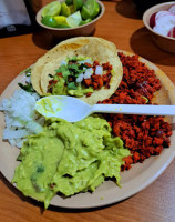Tacos Del Puente Colombres food