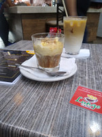 Lungo Caffé food