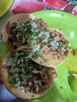 Taquería El Conejo food