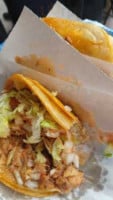 Tacos A Vapor Gil food