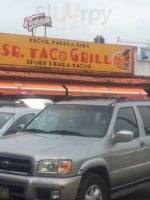 Sr Taco Grill outside