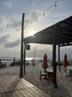 Zama Beach And Lounge inside