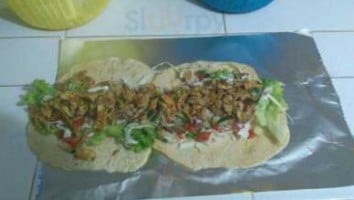 El Polaco Kebabs inside