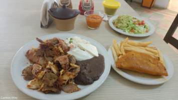 Tres Ceibas food