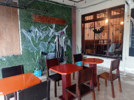 La Ruta Del Cafe inside