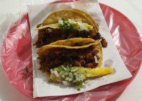 Tacos El Garra food