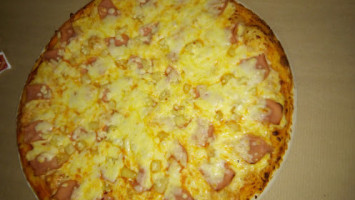 Pizza Deli food
