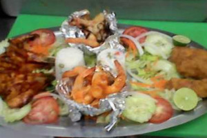 Mariscos Puerto Príncipe food