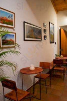 Casa Volcán Barra De Café Y Galería inside
