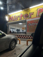 Mister Pizza República Mexicana outside