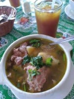 Los Caldos De La Abuela food