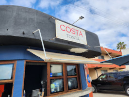 Costa Tosta outside