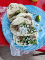Tacos De Cabeza De Res Villa1000 inside