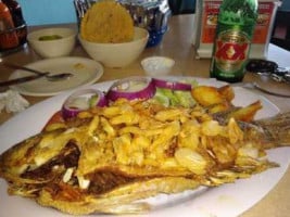 La Barca De Don Toño Mariscos food