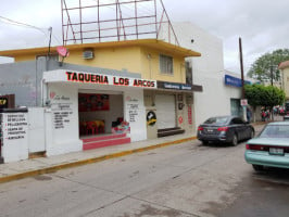 Tacos El Traidor food