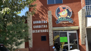 Gorditas Aldama outside