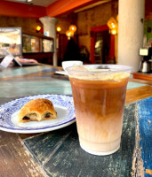 Chalala Coffee And Boutique food