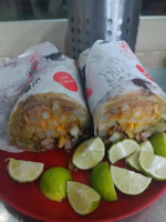 Tacos El Gallito food