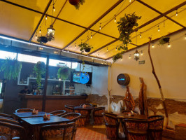 Restaurante Bar Carnes Asadas Loza inside